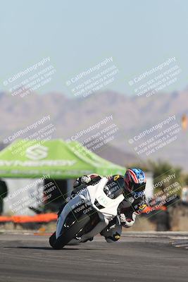 media/Oct-30-2025-Racers Edge (Thu) [[dabbdaf680]]/2-A Group/Session 2 (Turn 16)/